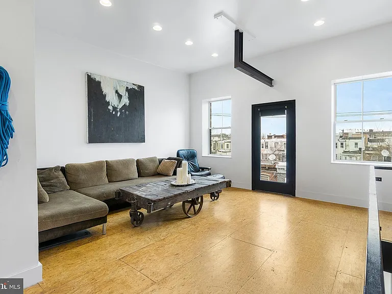 2020 E Fletcher St #1&2 — Photo 5