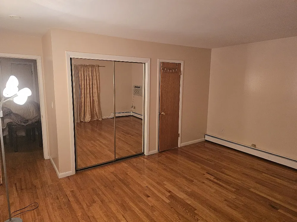 3 bed, 1.5 bath, 1500 sqft, $3,600 — Photo 3