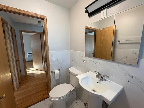 6788 N Sauganash Ave #1A Photo 1