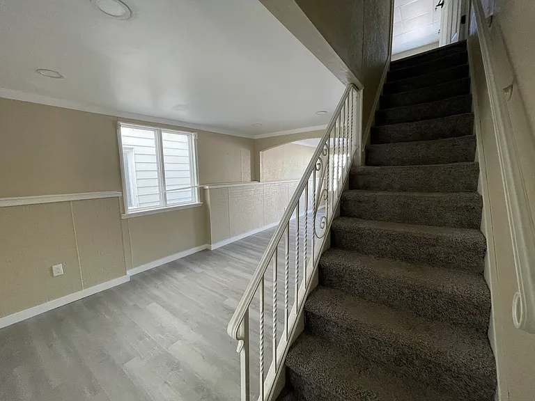 302 W Pine St — Photo 10