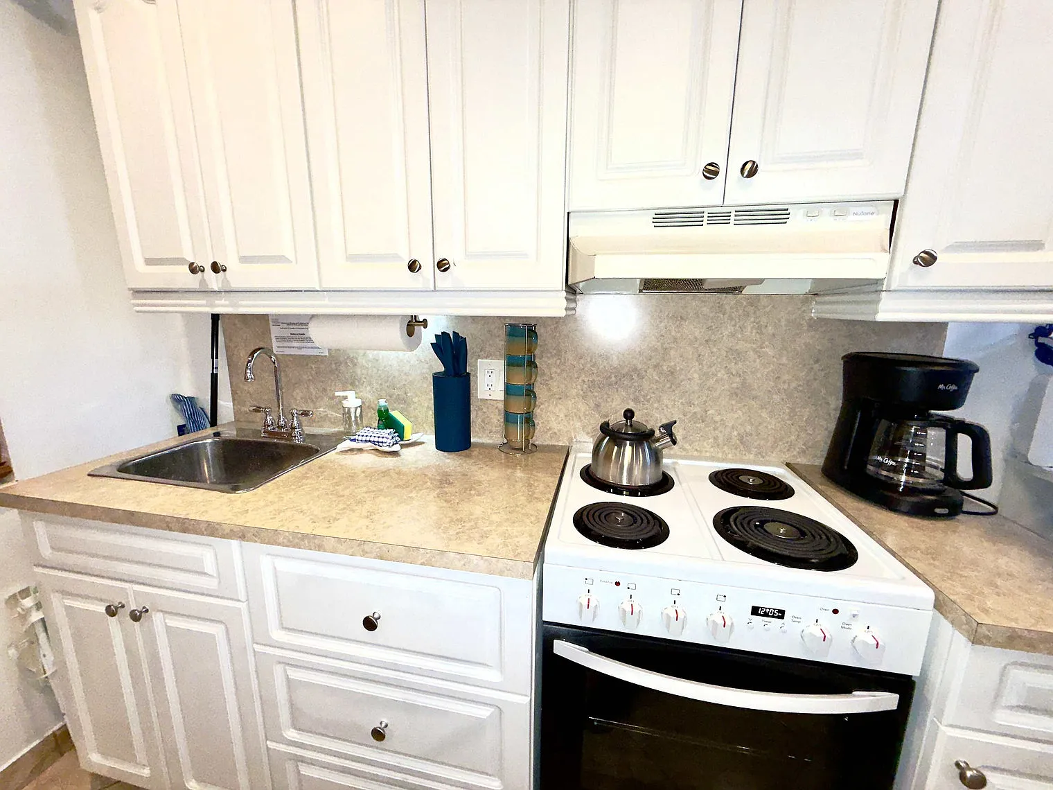 Studio, 1.0 bath, 290 sqft, $3,346 — Photo 4