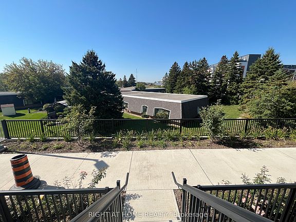 2nd image of 6 Steckley House Ln #313