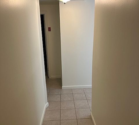 5th image of 464 E Penn St #1