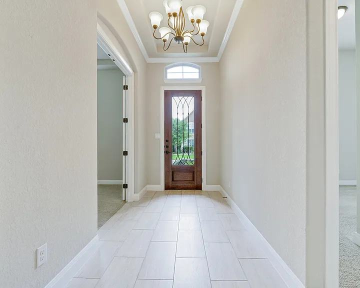 42 Avalon Park — Photo 5