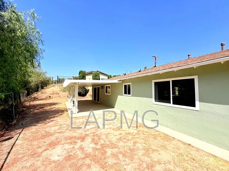 10839 Fellows Ave #10839 — Photo 34