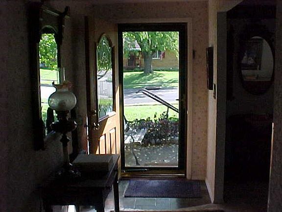 3rd image of 327 Tionda Dr S