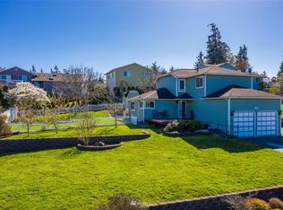 1046 Oakmont Ln, Oak Harbor, WA 98277