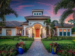 612 Carica Rd, Naples, FL 34108