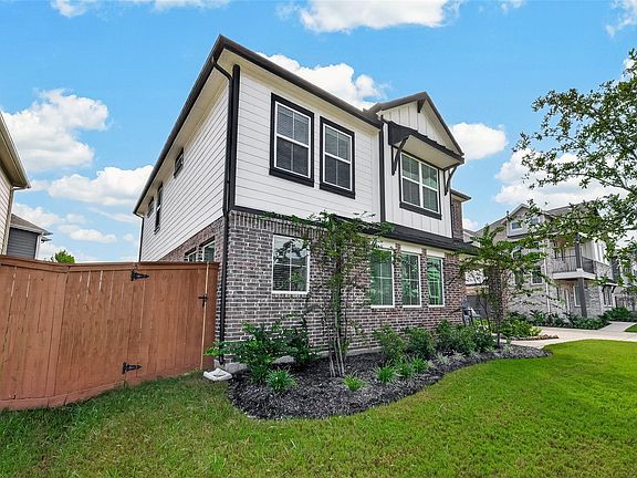 2nd image of 7654 Meadow Mouse Ln
