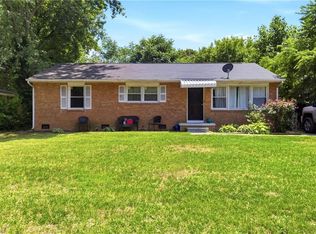 1608 E Cone Blvd, Greensboro, NC 27405