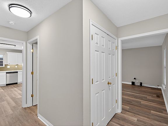 5th image of 2393 English Station Dr
