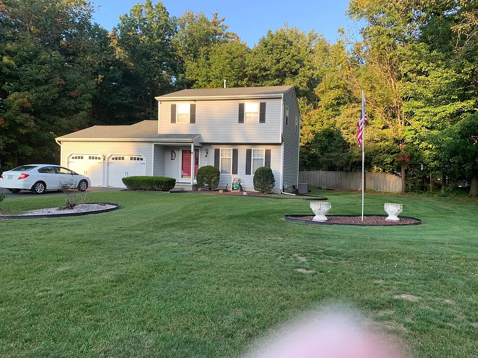 6 Carriage Way