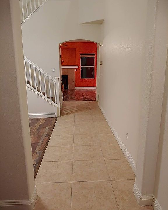 1st image of 509 Dolphin Point Ct
