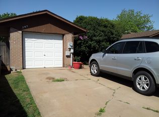 705 Swan Lake Rd, Edmond, OK 73003