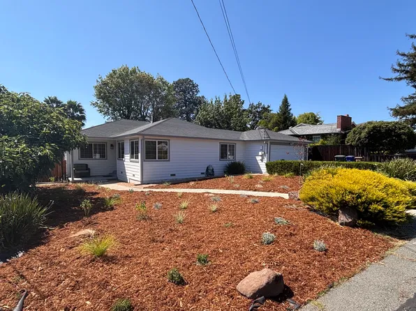 1637 Garnet Ln, Concord, CA 94519