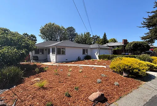 1637 Garnet Ln Photo 1