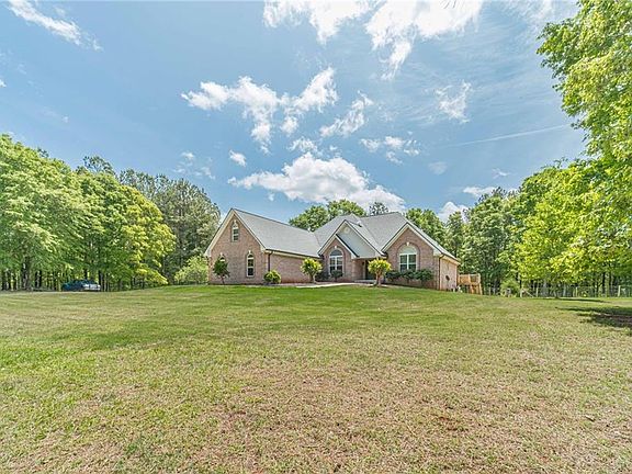 3rd image of 4415 Locklin Rd
