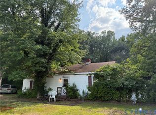 705 Thompson St, Ashland, VA 23005