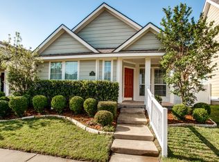 1216 Charleston Ln, Aubrey, TX 76227