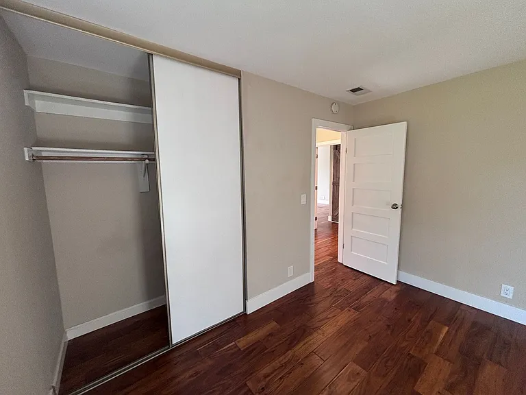 6604 Old Mill Ct — Photo 14