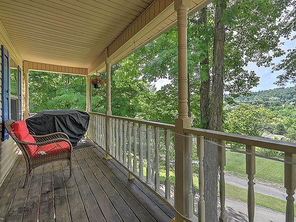 4th image of 4406 Willmary Dr