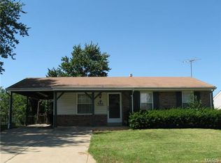 2389 Water Tower Rd, High Ridge, MO 63049