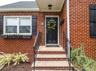 54 Johnson St, Fords, NJ 08863