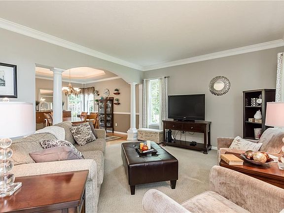 5th image of 559 Dunnbridge Dr