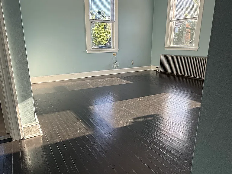 1097 Main St #A — Photo 3