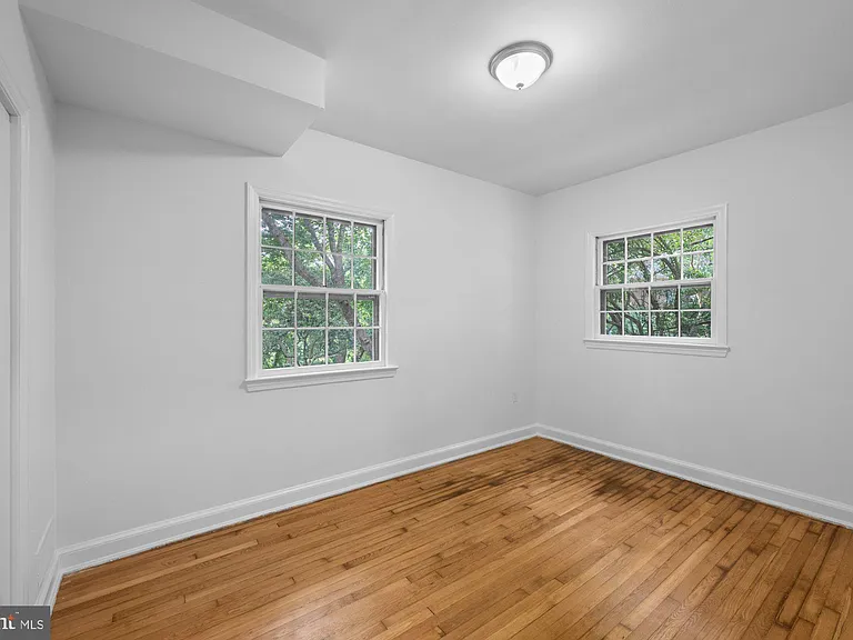 2816 Ellicott St NW — Photo 30