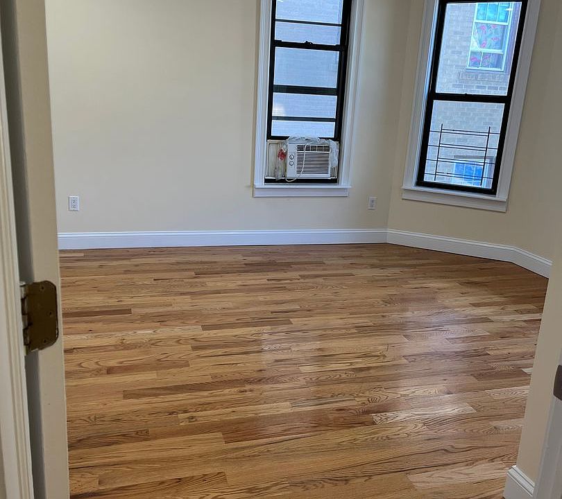 1st image of 180 Willow St #2
