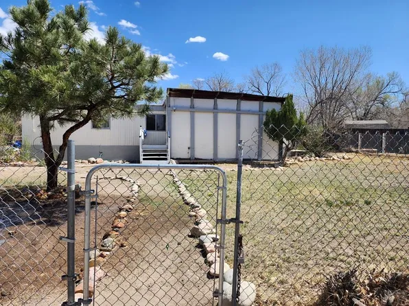 832 Aspen Cir, Pueblo, CO 81006
