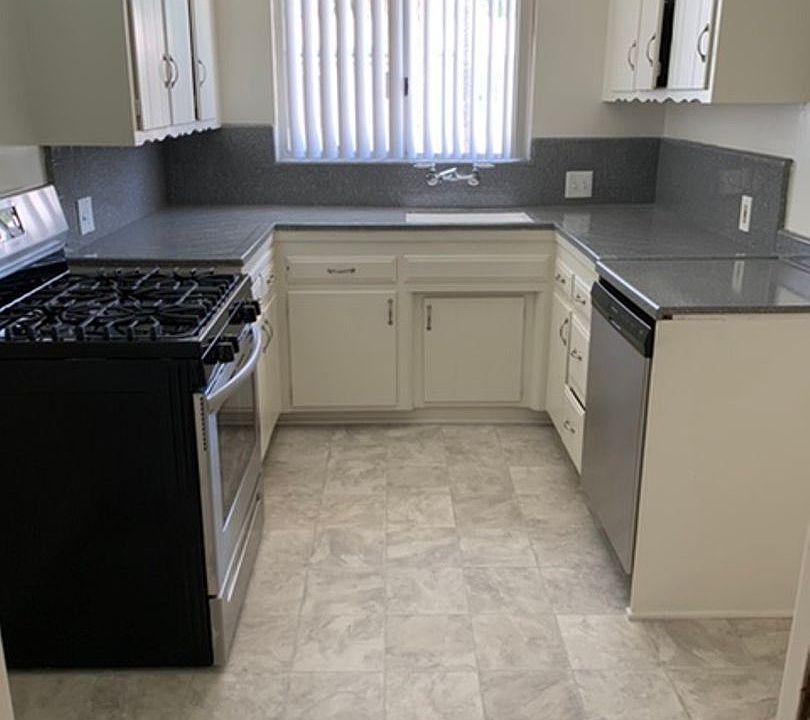 1st image of 4525 Murietta Ave APT 22