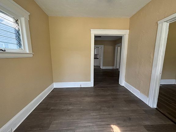 2nd image of 10218 Parkgate Ave Floor 1