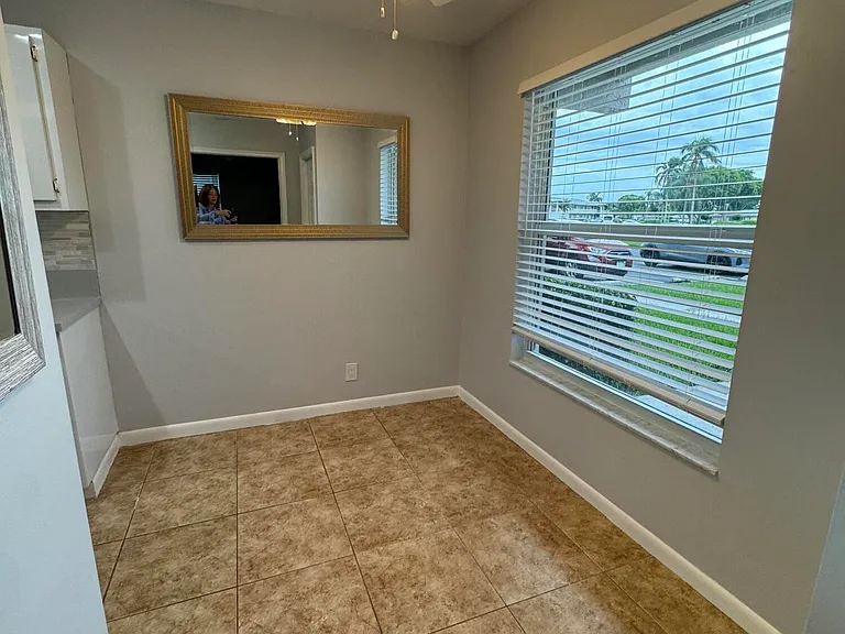 1100 Boxwood Dr #101 — Photo 17