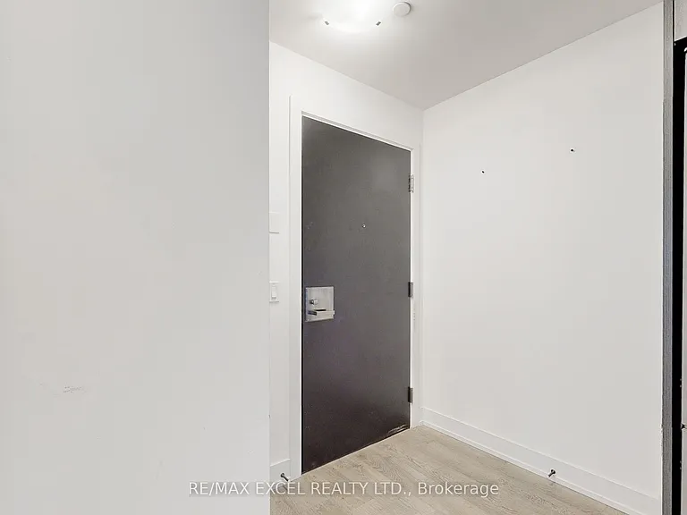 11 Lillian St #609 — Photo 20