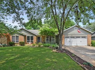 33 Dawnridge Dr, Hazelwood, MO