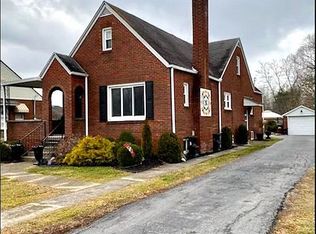 206 S Armstrong St, Crothersville, IN 47229