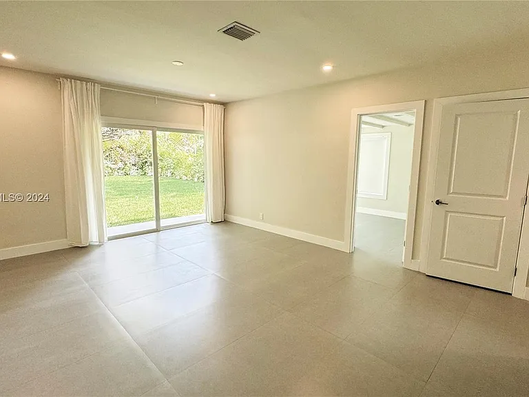 11777 SW 81st Rd — Photo 5