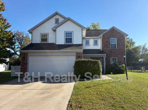 8221 Twin River Dr, Indianapolis, IN 46239