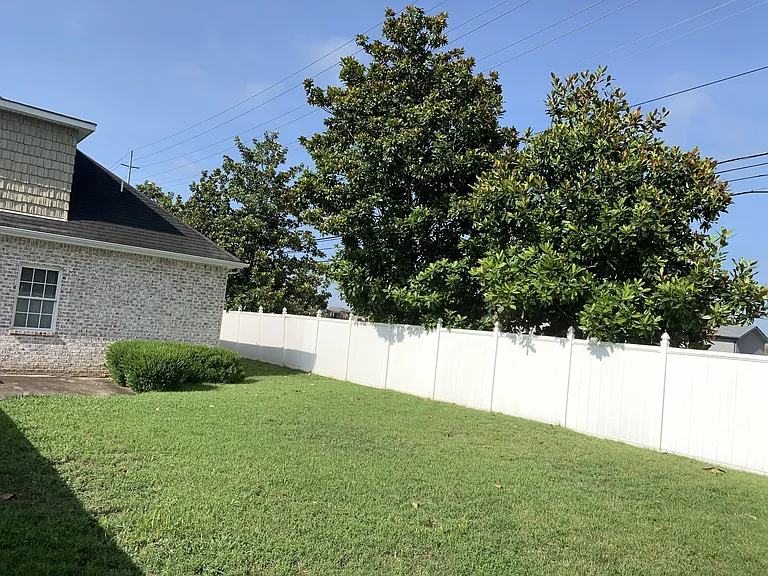 2715 Dora Elizabeth Ct — Photo 24