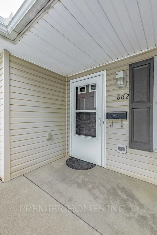 2 bed, 850 sqft, $1,295 — Photo 2