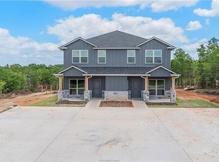 11093 Favor Rd, College Station, TX 77845