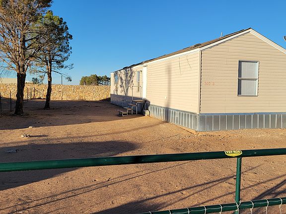 2nd image of 702 Mesilla Dr Space B