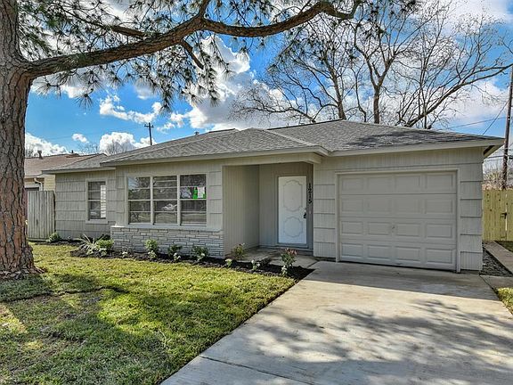 2nd image of 1215 Sequoia Ln