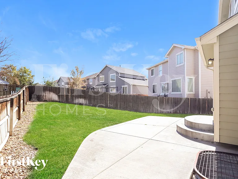 10634 Lewiston St — Photo 15