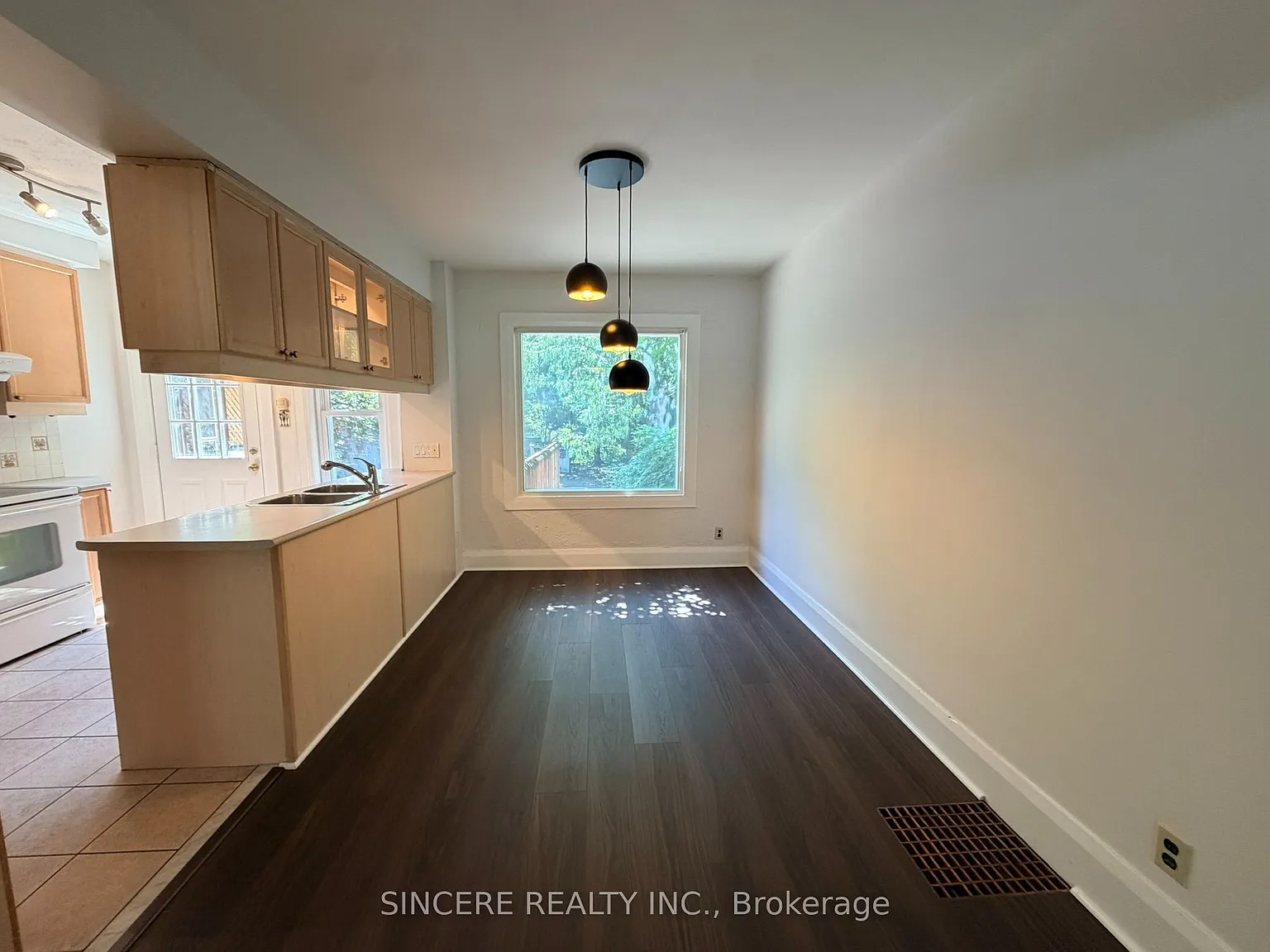 3 bed, $3,500 — Photo 3