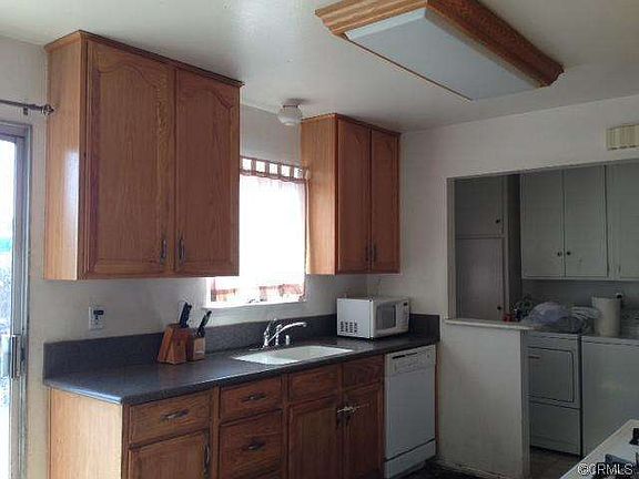 2nd image of 10522 Stern Ave