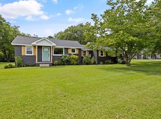 689 Log Shoals Rd, Greenville, SC 29607