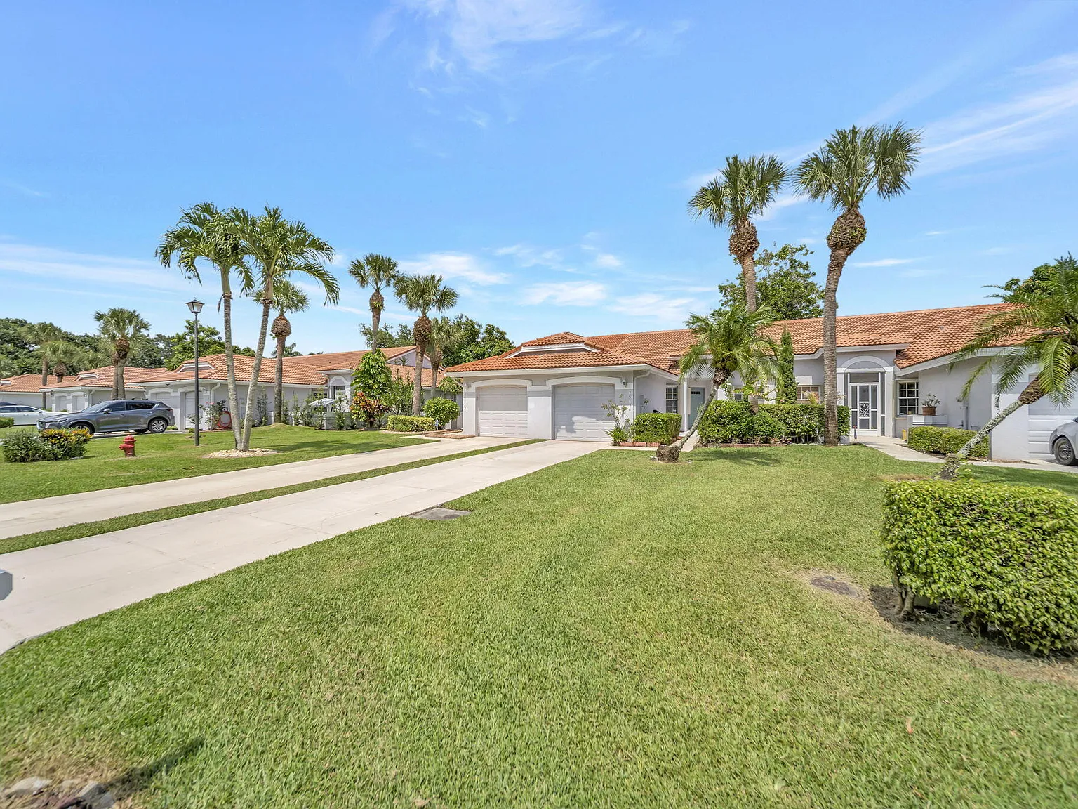 2 bed, 2.0 bath, 1175 sqft, $3,500 — Photo 3